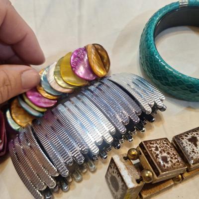 bracelets
