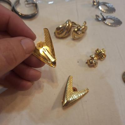 clip on earrings