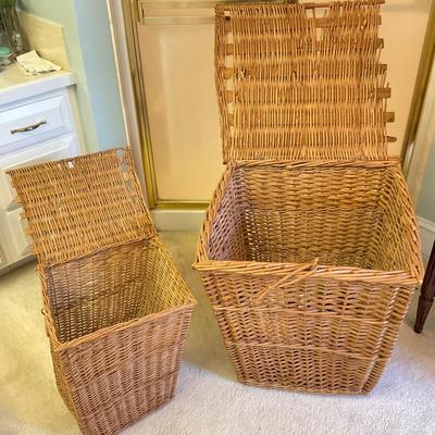 M291 Two Wicker Baskets With Lid