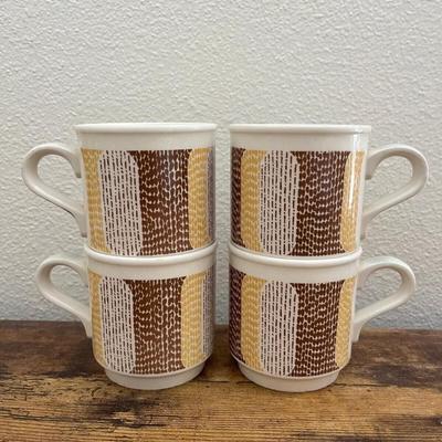 Vintage Bilton mugs, 4