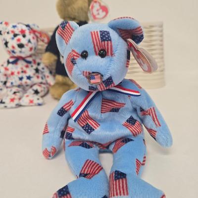 LOT 1: Big Lot of Patriotic TY Beanie Babies