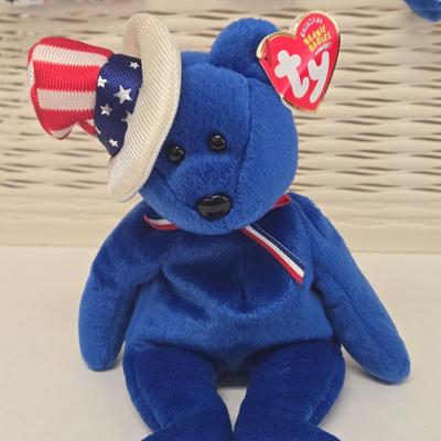 LOT 1: Big Lot of Patriotic TY Beanie Babies