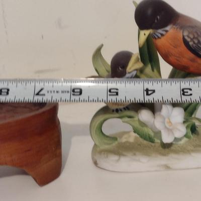 Lefton China Red Robin Porcelain Bird Figurine