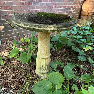 Cement Birdbath (FY-MG)