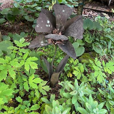 Six Metal Flowers on Stakes (FY-MG)