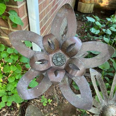 Six Metal Flowers on Stakes (FY-MG)