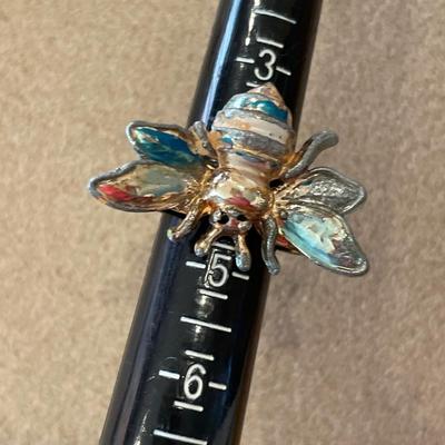 Small bugs pins with ring