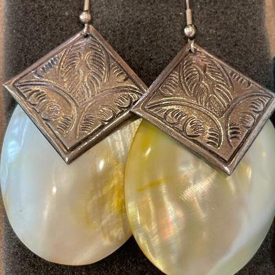 Real pearl and shell jewelry