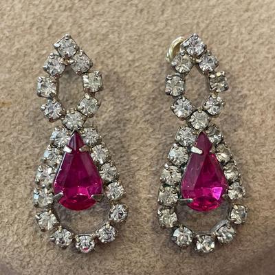 Stunning pink rhinestone set