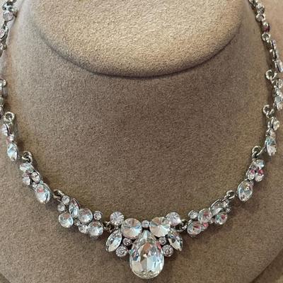 Clear rhinestone necklace and stretch bracelet