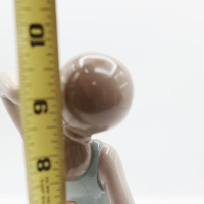 Lladro Porcelain Figurine "Prissy Girl with Hat"