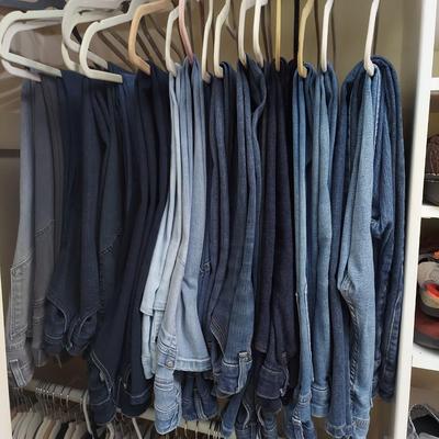 Women's Stretch Jeans Size 12 (PB-BBL)
