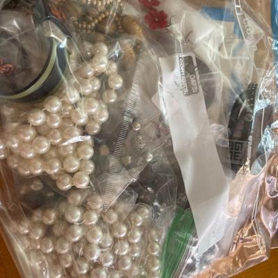 Grab bag of jewelry