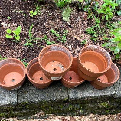 Terra Cotta Pots (BY-MG)