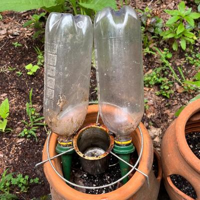 Terra Cotta Pots (BY-MG)