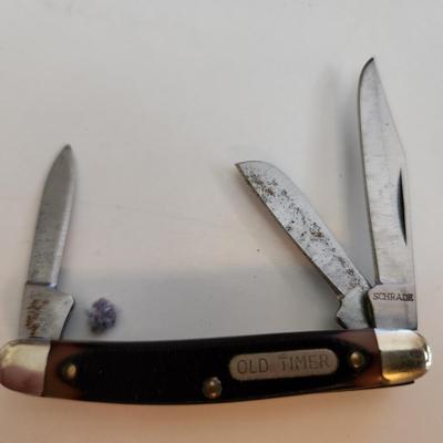Sale Photo Thumbnail #540: This auction lot is for and Old Timer Pocket Knife by Schrade.  This is a 3-blade knife in pretty good condition for being carried for a few years by its former owner.  Ready for your pocket or purse.