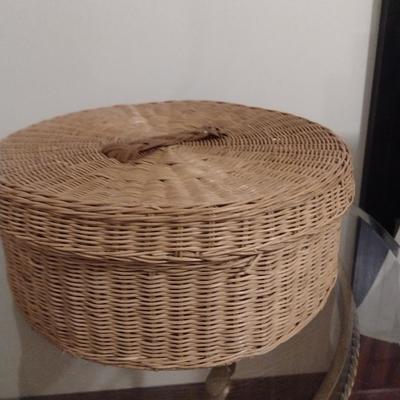 Pair of Wicker Rattan Storage Baskets with Lids