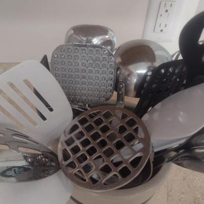 Robinson Ransbottom Pottery Crock with Kitchen Utensils