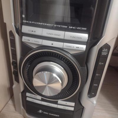 Sony Compact Stereo/CD Player with Two JVC Speakers