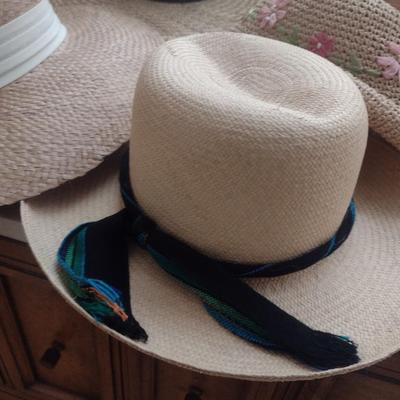 Nice Collection of Women's Straw Hats (See all Pictures)