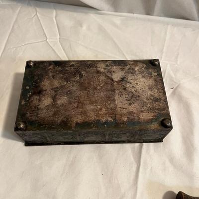 Old Timey Collectible’s - Shears, Pulley & More (C-MG)
