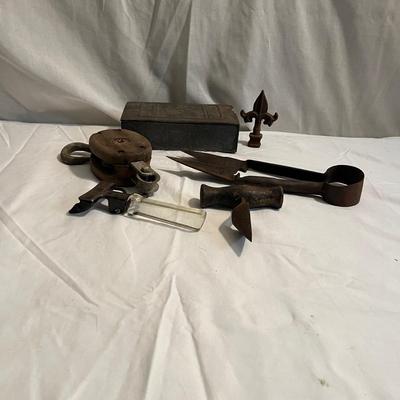 Old Timey Collectible’s - Shears, Pulley & More (C-MG)