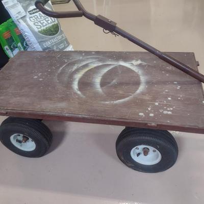 Garden Flat Pull Cart with Pnuematic Tires