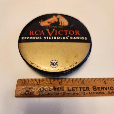 Sale Photo Thumbnail #575: This auction lot is for a Vintage RCA Victor Victrola Record Cleaning Pad.  These were used to clean records in order to protect the needle and insure better overall sound.
