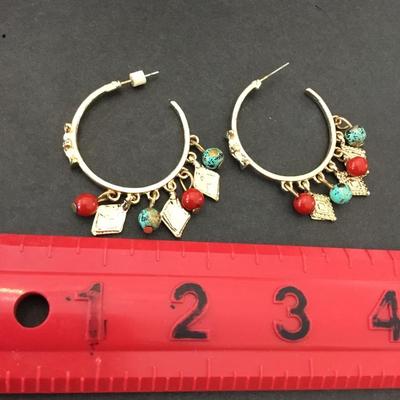 Cute hoop earrings