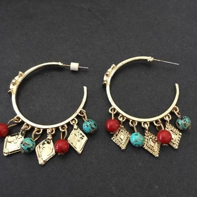Cute hoop earrings