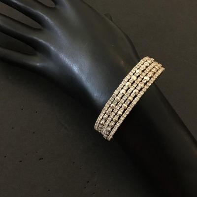 Beautiful vintage rhinestone cuff bracelet