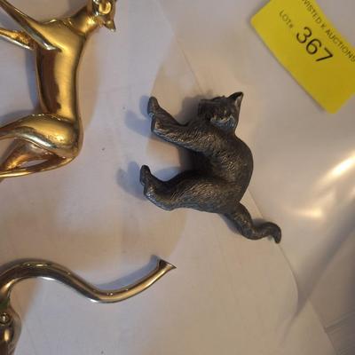 Animal figurines