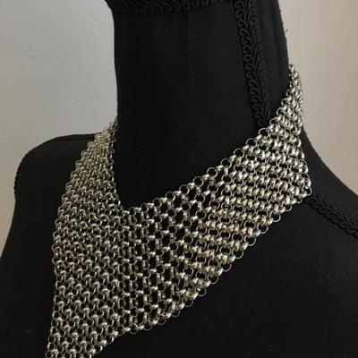 Very nice Silver tone bib statement necklace