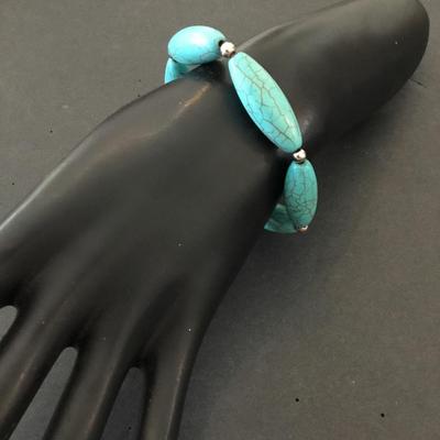 Faux turquoise stone stretch bracelet