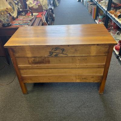 Vintage 3 Drawer Dresser