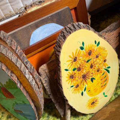 Sale Photo Thumbnail #45: Paintings and pictures, lots of live edge wood