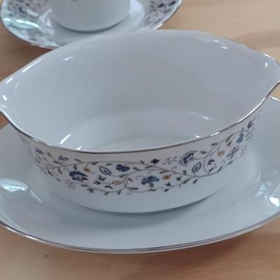 Contemporary Noritake 'Floris' Dinnerware- Approx 49 Pieces