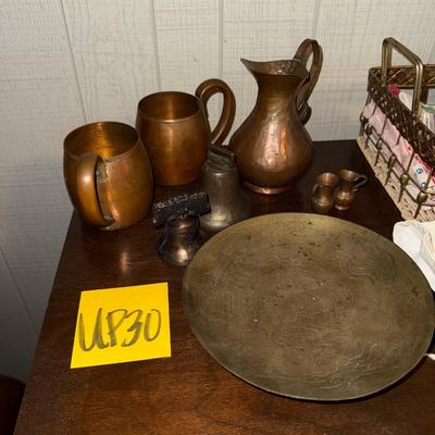 Sale Photo Thumbnail #90: Various decor. See photos
