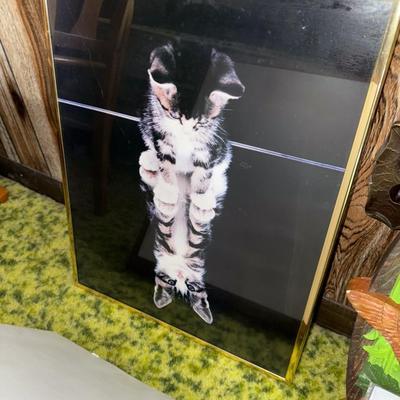 Sale Photo Thumbnail #114: Pictures, paintings, etc.