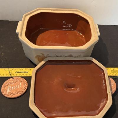 Chatham Pottery Casserole Dish