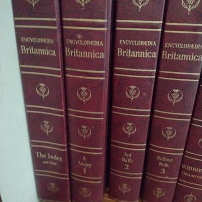 Encyclopaedia Britannica 1969 Printing- 23 Volumes and Index