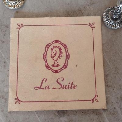 La Suite Metal Chess Set