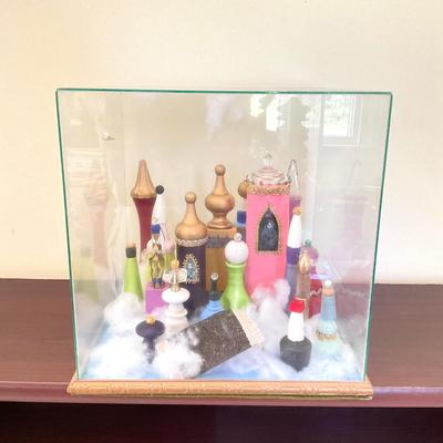 B329 Perfume Bottles Diorama