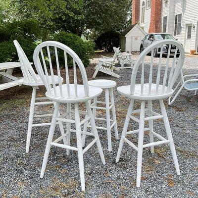 G332 Three Bar Stools And One Stool