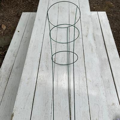 G336 Dark Green Garden Cages