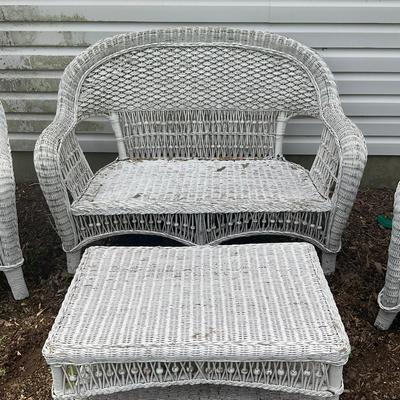 G339 Wicker Furniture