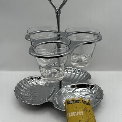 Vintage Gourmet Susan Lazy Susan Condiment Server with Glass Inserts and Recipe Booklet