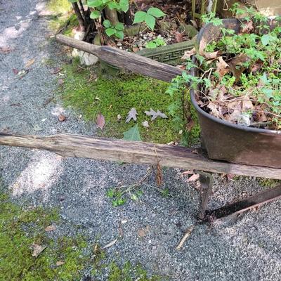 Decorative Wheel Barrow Planter (SY-EL)