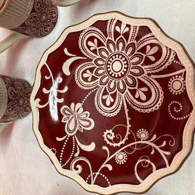 Sale Photo Thumbnail #11: Lot contains 6 mugs, 6 salad plates, and 6 dessert plates