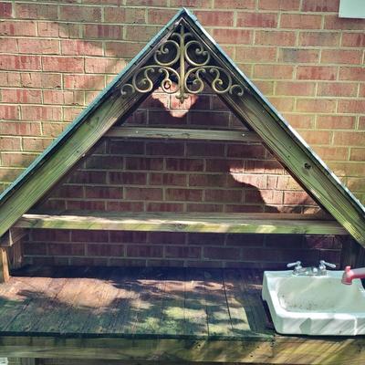 Potting Table and Fairy House (SY-EL)